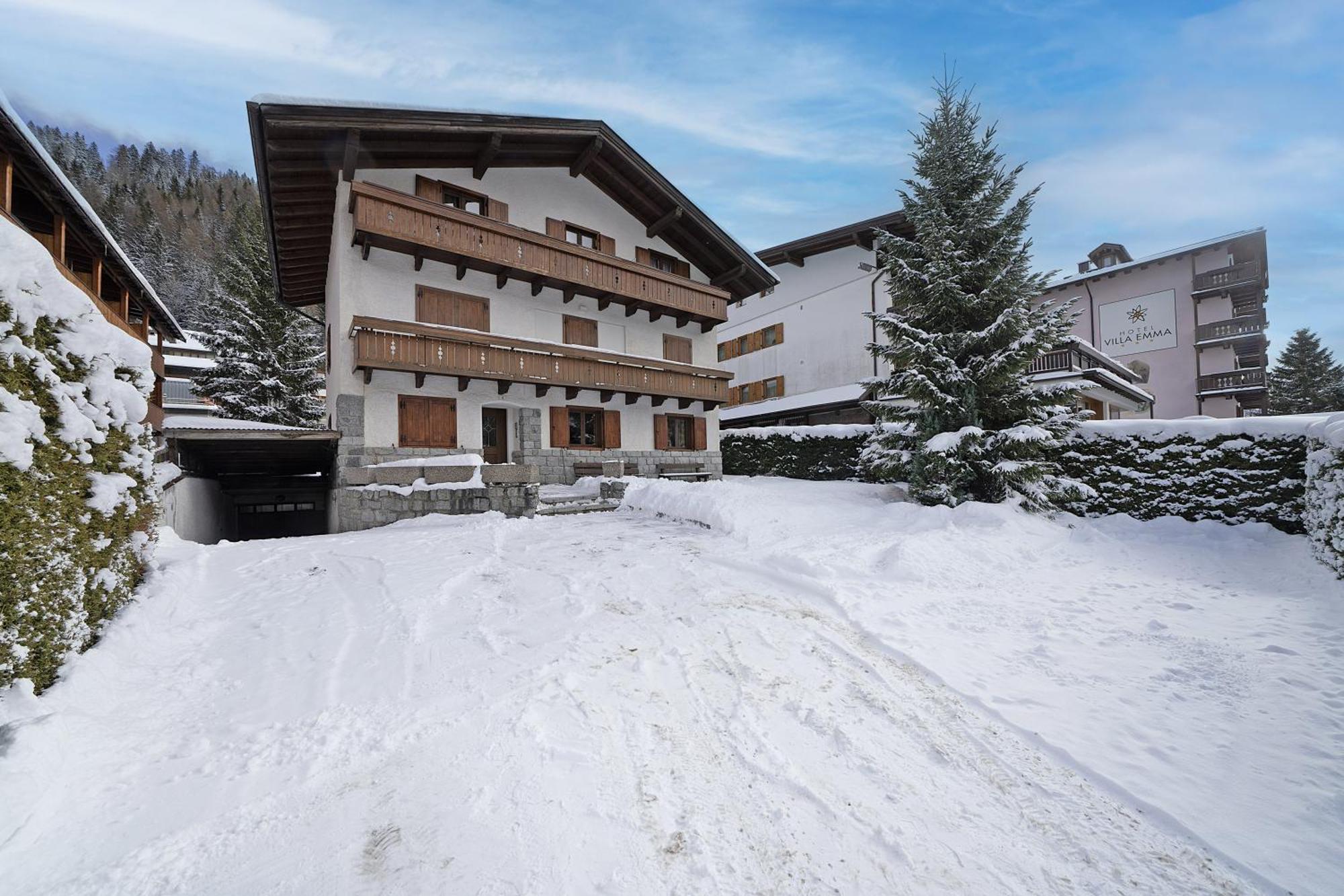 Penthouse Center Madonna Di Campiglio Vn1 Apartment Exterior photo